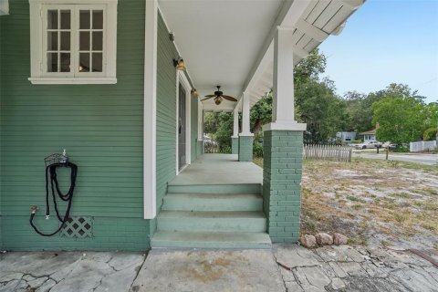 House in Lakeland, Florida 4 bedrooms, 134.15 sq.m. № 2221110 - photo 7