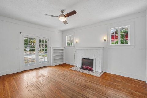 House in Lakeland, Florida 4 bedrooms, 134.15 sq.m. № 2221110 - photo 11