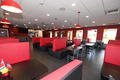 Commercial property in Orlando, Florida 350.52 sq.m. № 2391029 - photo 5