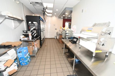 Commercial property in Orlando, Florida 350.52 sq.m. № 2391029 - photo 22