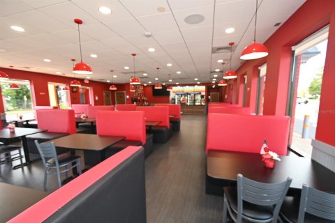 Commercial property in Orlando, Florida 350.52 sq.m. № 2391029 - photo 4