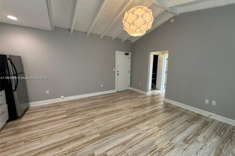 Condominio en venta en Miami Beach, Florida, 1 dormitorio, 52.95 m2 № 1937882 - foto 4