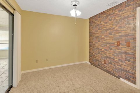 House in Sun City Center, Florida 2 bedrooms, 139.63 sq.m. № 1761420 - photo 12