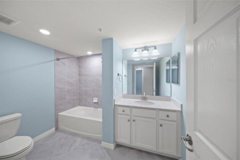 Condominio en venta en Venice, Florida, 3 dormitorios, 161.37 m2 № 2220901 - foto 28