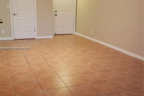 Condominio en venta en Oakland Park, Florida, 2 dormitorios, 82.68 m2 № 2000386 - foto 8