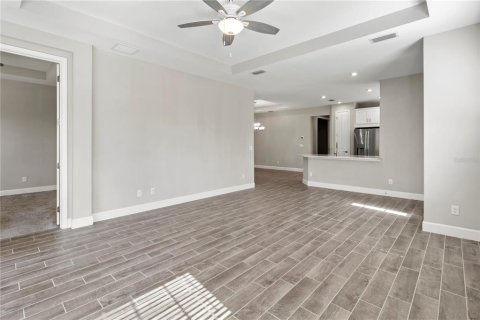 House in Bradenton, Florida 2 bedrooms, 139.35 sq.m. № 2197344 - photo 11