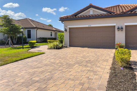 House in Bradenton, Florida 2 bedrooms, 139.35 sq.m. № 2197344 - photo 3