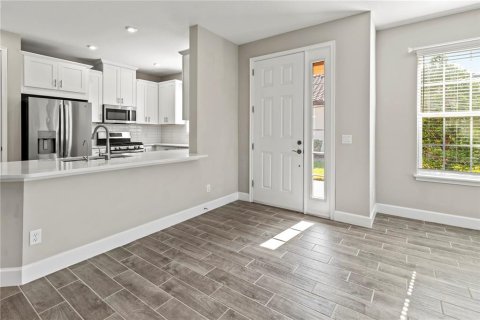 House in Bradenton, Florida 2 bedrooms, 139.35 sq.m. № 2197344 - photo 6