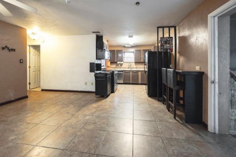 Villa ou maison à vendre à Hawthorne, Floride: 2 chambres, 117.71 m2 № 1904324 - photo 11