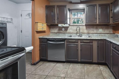 Villa ou maison à vendre à Hawthorne, Floride: 2 chambres, 117.71 m2 № 1904324 - photo 13