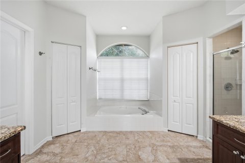 Casa en alquiler en Tampa, Florida, 4 dormitorios, 187.66 m2 № 2156581 - foto 9