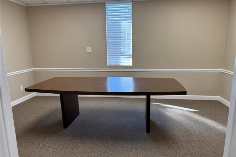 Propiedad comercial en alquiler en Tampa, Florida, 153.29 m2 № 1538845 - foto 4