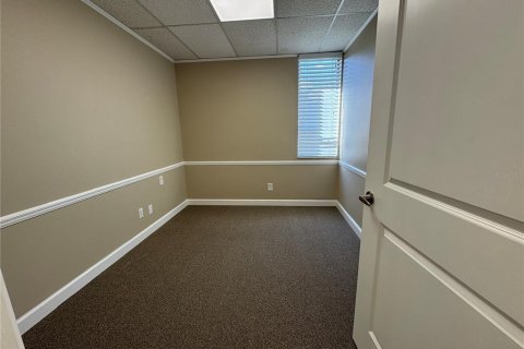 Propiedad comercial en alquiler en Tampa, Florida, 153.29 m2 № 1538845 - foto 11