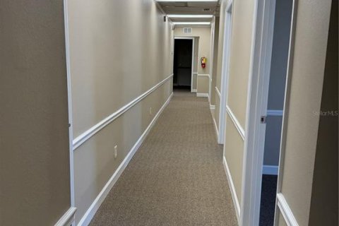 Propiedad comercial en alquiler en Tampa, Florida, 153.29 m2 № 1538845 - foto 7