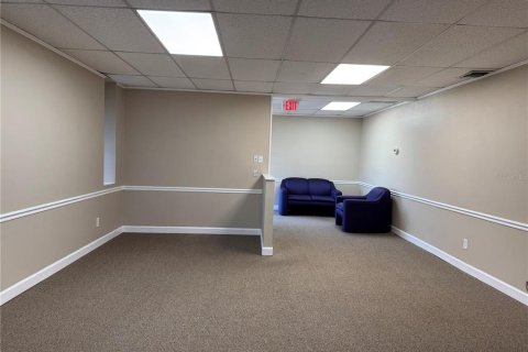 Propiedad comercial en alquiler en Tampa, Florida, 153.29 m2 № 1538845 - foto 6