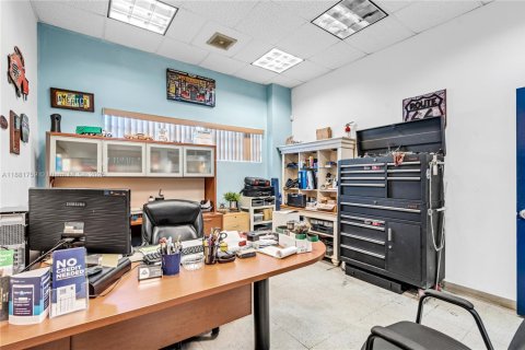 Commercial property in Homestead, Florida № 2018969 - photo 14