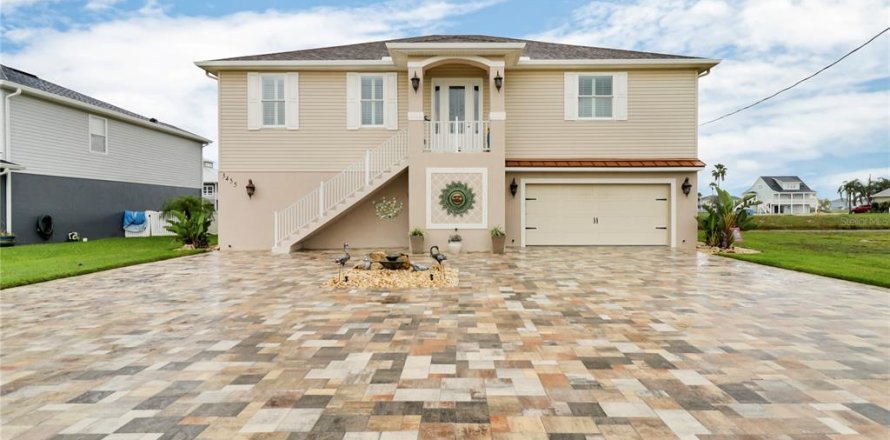 Villa ou maison à Hernando Beach, Floride 3 chambres, 204.11 m2 № 1907913