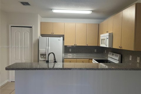 Copropriété à louer à Cutler Bay, Floride: 3 chambres, 128.48 m2 № 2000163 - photo 6