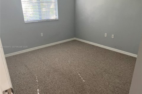 Copropriété à louer à Cutler Bay, Floride: 3 chambres, 128.48 m2 № 2000163 - photo 18