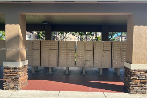 Copropriété à louer à Cutler Bay, Floride: 3 chambres, 128.48 m2 № 2000163 - photo 23