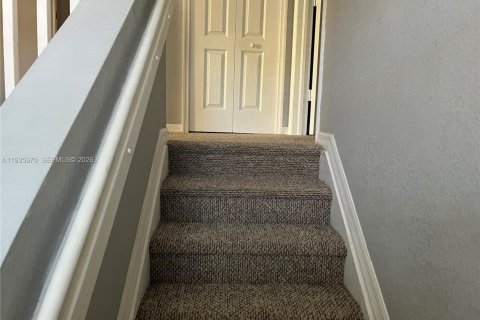 Copropriété à louer à Cutler Bay, Floride: 3 chambres, 128.48 m2 № 2000163 - photo 10