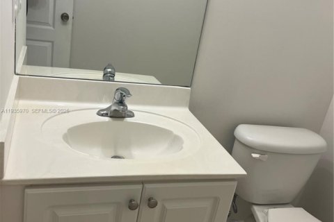 Copropriété à louer à Cutler Bay, Floride: 3 chambres, 128.48 m2 № 2000163 - photo 5