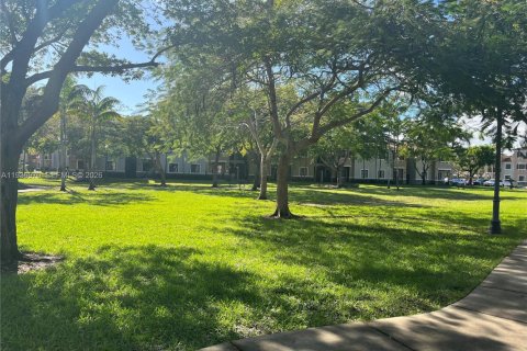 Copropriété à louer à Cutler Bay, Floride: 3 chambres, 128.48 m2 № 2000163 - photo 25