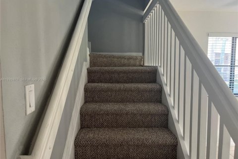 Copropriété à louer à Cutler Bay, Floride: 3 chambres, 128.48 m2 № 2000163 - photo 11