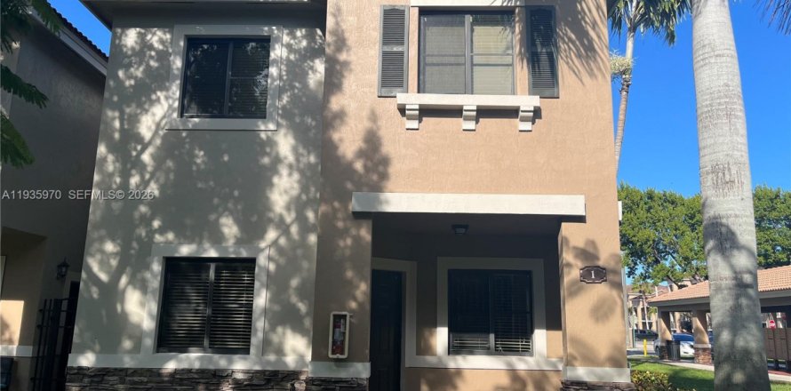 Condo à Cutler Bay, Floride, 3 chambres  № 2000163