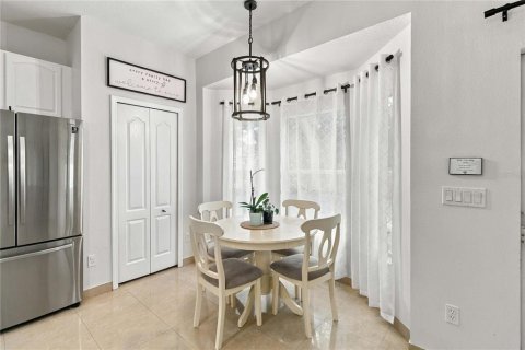 Villa ou maison à vendre à Orlando, Floride: 5 chambres, 255.2 m2 № 2406266 - photo 18