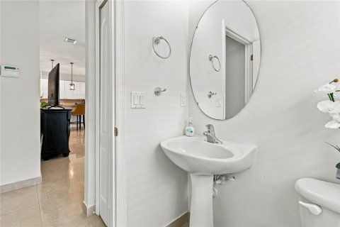 Villa ou maison à vendre à Orlando, Floride: 5 chambres, 255.2 m2 № 2406266 - photo 19