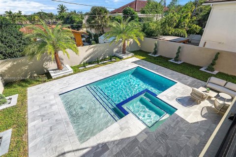 Villa ou maison à vendre à Pompano Beach, Floride: 5 chambres, 352.19 m2 № 1892791 - photo 27