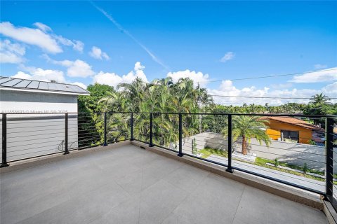 Villa ou maison à vendre à Pompano Beach, Floride: 5 chambres, 352.19 m2 № 1892791 - photo 28