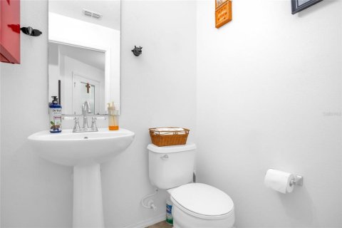 Townhouse in Kissimmee, Florida 3 bedrooms, 156.35 sq.m. № 1823027 - photo 21