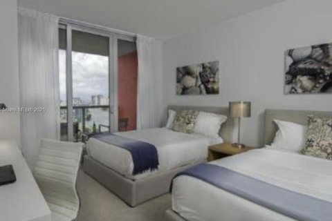Copropriété à vendre à Hallandale Beach, Floride: 2 chambres, 95.5 m2 № 1937718 - photo 8