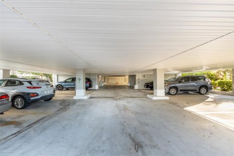 Купить кондоминиум в Пунта-Горда, Флорида 6 комнат, 123.93м2, № 2094787 - фото 11