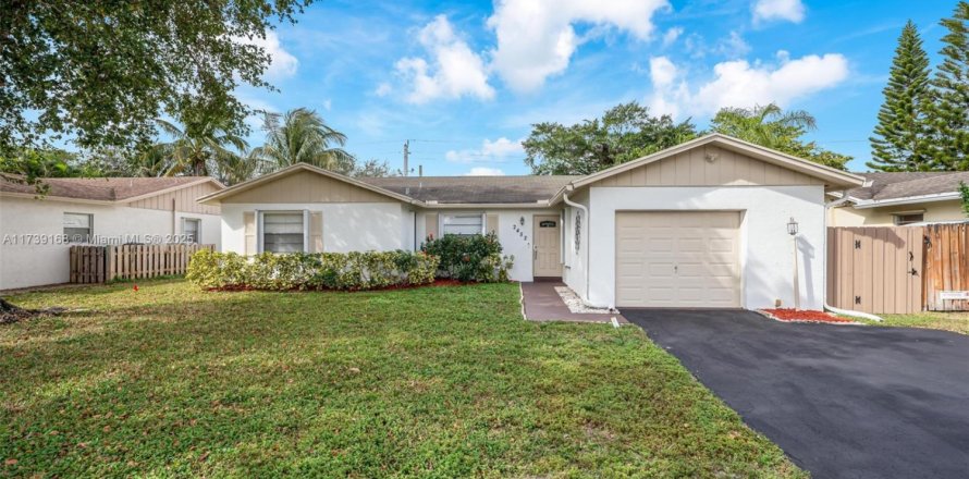 Casa en Coral Springs, Florida 4 dormitorios, 130.99 m2 № 1946518