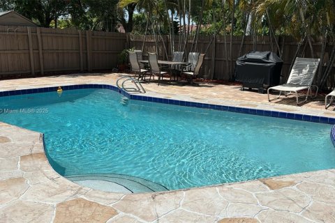 Casa en venta en Coral Springs, Florida, 4 dormitorios, 130.99 m2 № 1946518 - foto 23