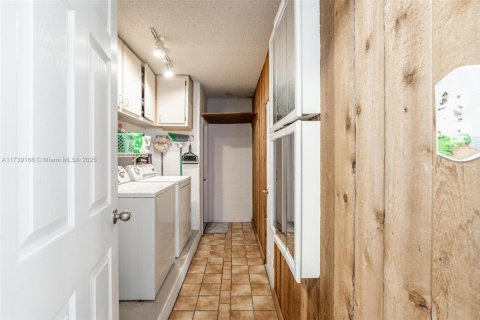 Casa en venta en Coral Springs, Florida, 4 dormitorios, 130.99 m2 № 1946518 - foto 20