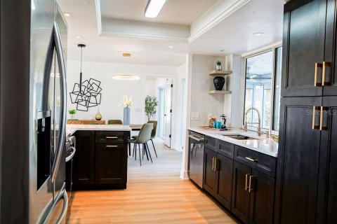 Casa en venta en Saint Petersburg, Florida, 3 dormitorios, 156.08 m2 № 2144560 - foto 18
