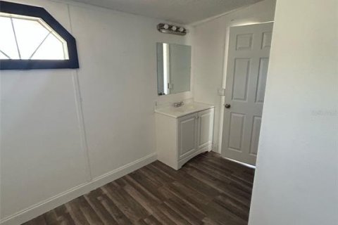 Casa en venta en Moore Haven, Florida, 5 dormitorios, 190.64 m2 № 1642429 - foto 17