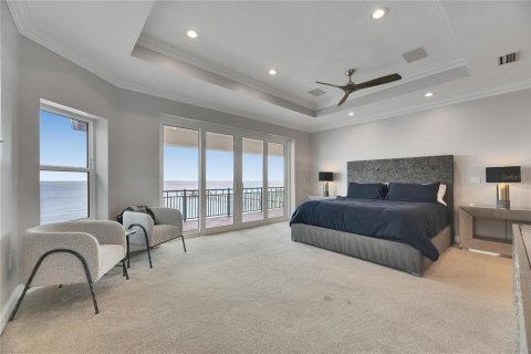 House in Apollo Beach, Florida 5 bedrooms, 387.96 sq.m. № 1786354 - photo 30