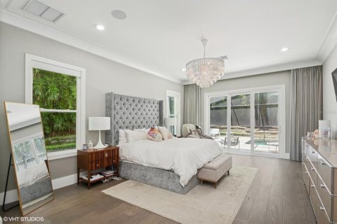 House in Winter Park, Florida 5 bedrooms, 460.33 sq.m. № 1782676 - photo 20