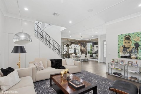 House in Winter Park, Florida 5 bedrooms, 460.33 sq.m. № 1782676 - photo 5