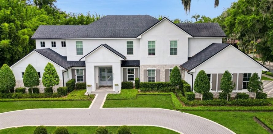 House in Winter Park, Florida 5 bedrooms, 460.33 sq.m. № 1782676