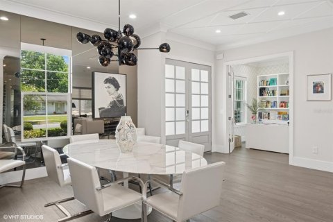 House in Winter Park, Florida 5 bedrooms, 460.33 sq.m. № 1782676 - photo 13