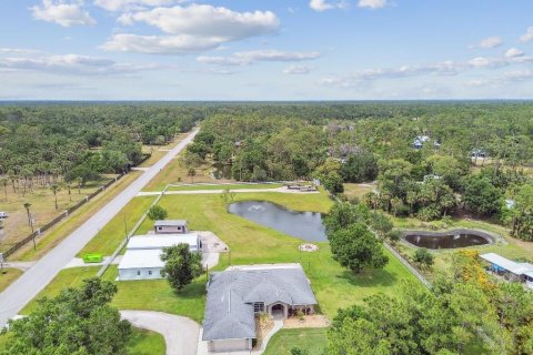 House in North Port, Florida 4 bedrooms, 218.88 sq.m. № 1673495 - photo 3