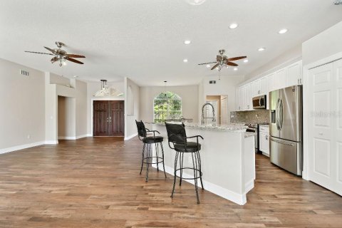House in North Port, Florida 4 bedrooms, 218.88 sq.m. № 1673495 - photo 9