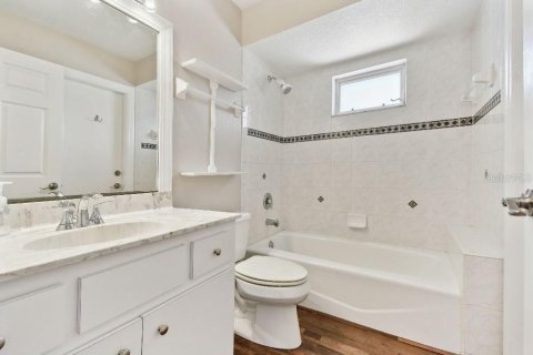 House in North Port, Florida 4 bedrooms, 218.88 sq.m. № 1673495 - photo 20