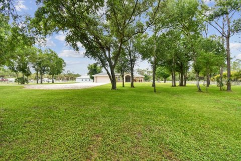 House in North Port, Florida 4 bedrooms, 218.88 sq.m. № 1673495 - photo 29
